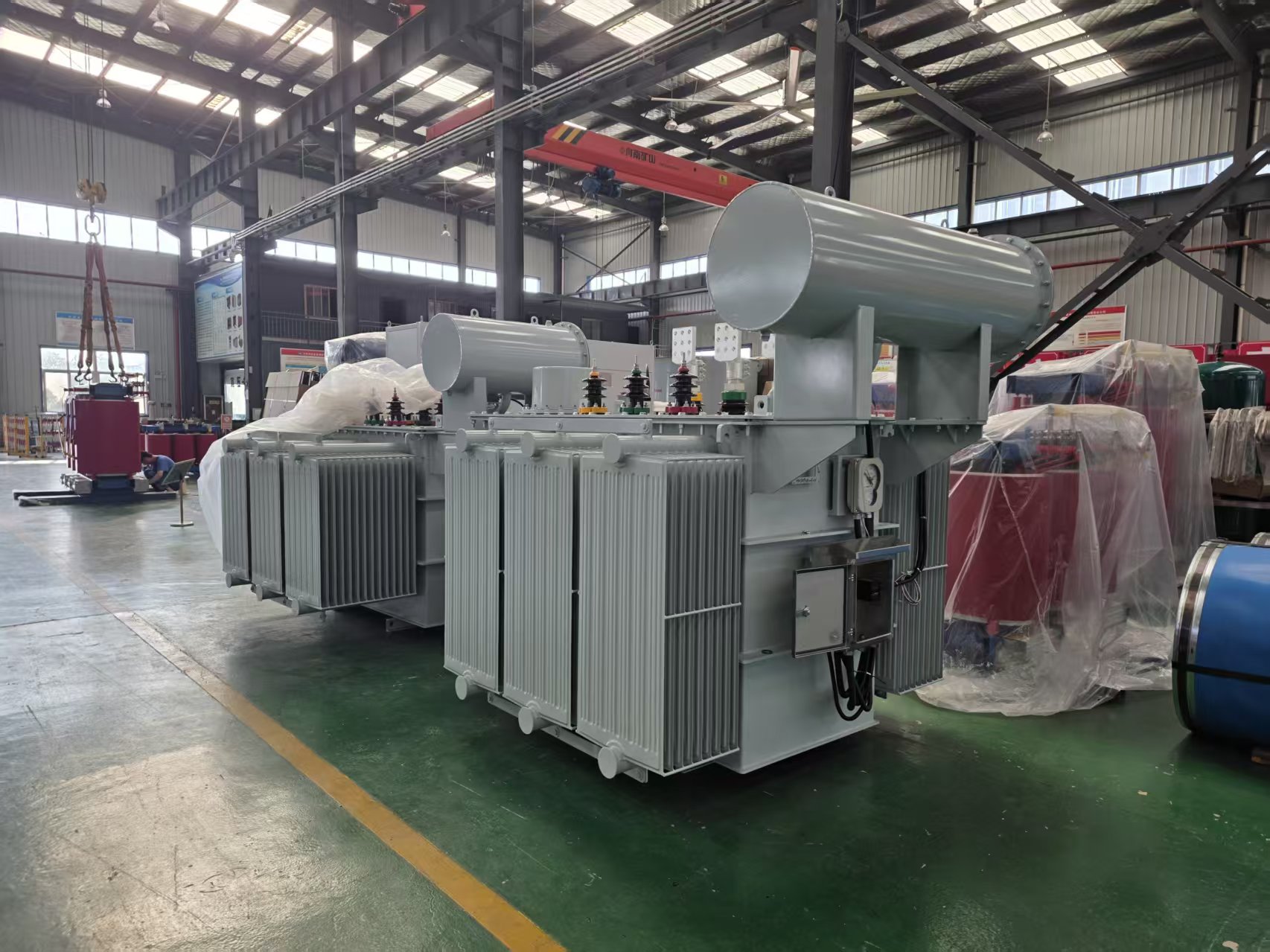 Oil-immersed transformer assembly
